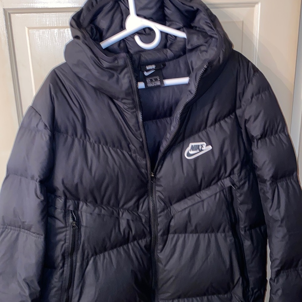 Nike puffer wind runner